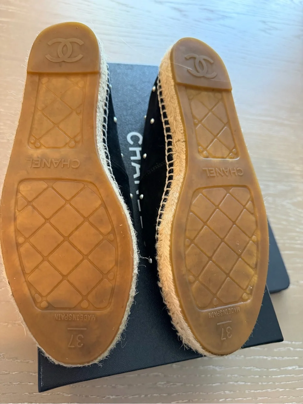 CHANEL Black Pearl CC-Embellished Espadrilles